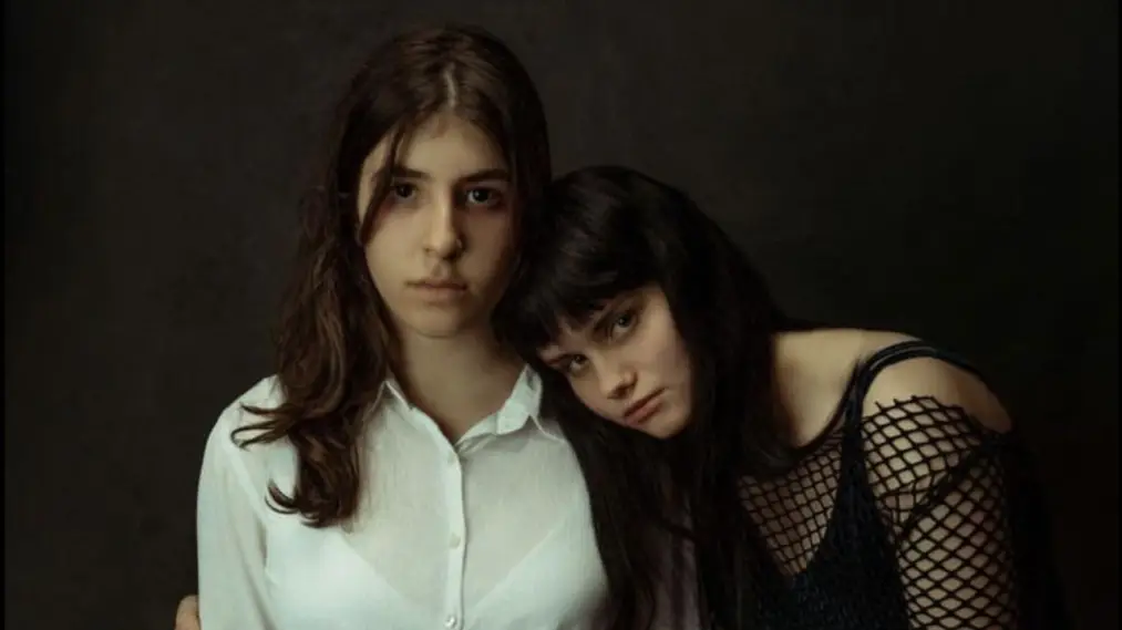 Phim Ana & Mia - Ana & Mia (2025)