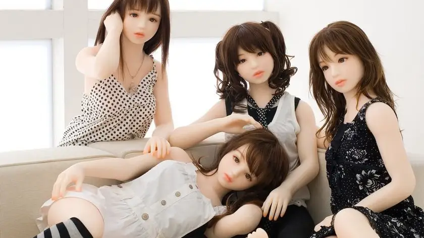Búp bê ro-bot