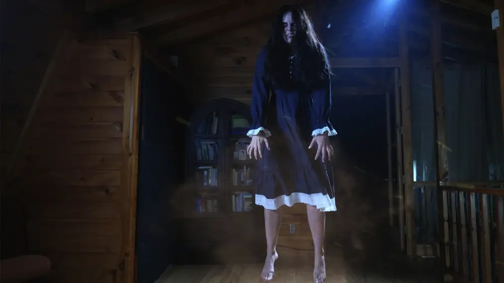 Phim Fear Cabin: The Last Weekend of Summer - Fear Cabin: The Last Weekend of Summer (2024)