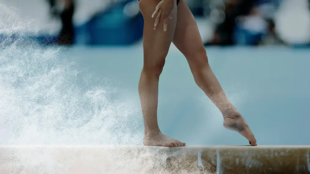 Phim Golden: The Journey of USA's Elite Gymnasts - Golden: The Journey of USA's Elite Gymnasts (2021)