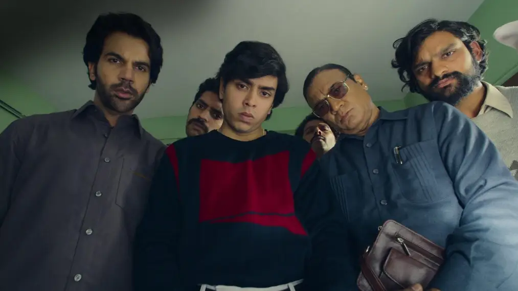 Phim Guns & Gulaabs - गन्ज़ & गुलाब्ज़ (2023)