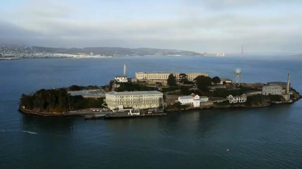Phim Inside Alcatraz: Legends of the Rock - Inside Alcatraz: Legends of the Rock (2015)