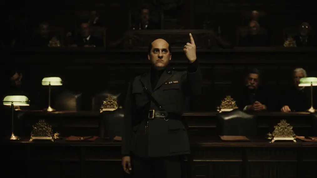Phim Mussolini: Son of the Century - M. Il figlio del secolo (2025)