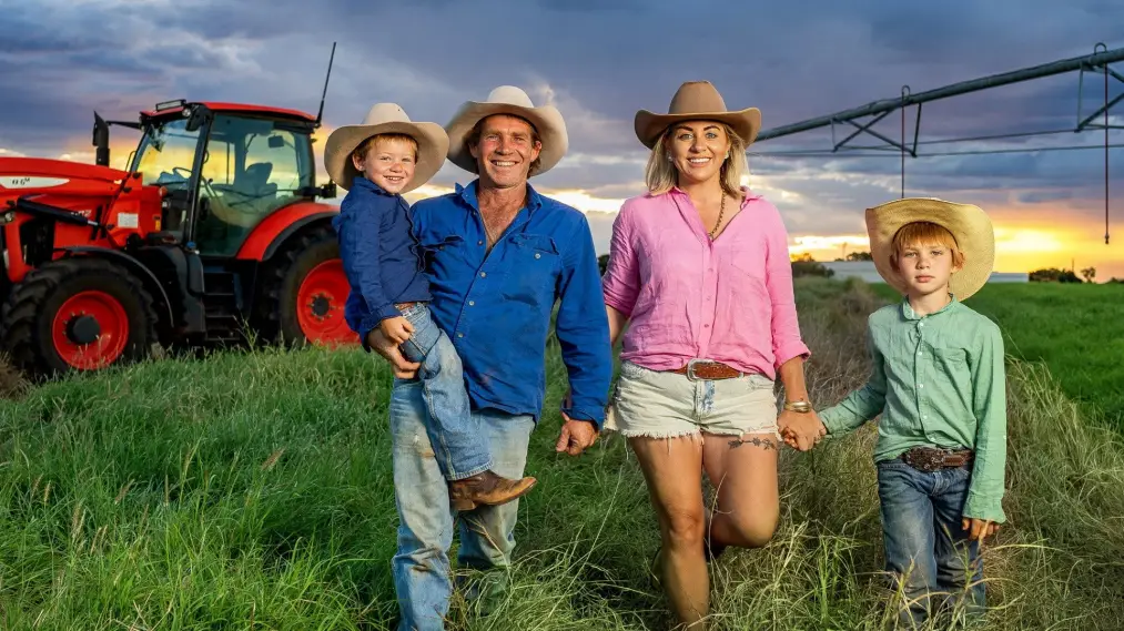 Phim Outback Farm - Outback Farm (2023)