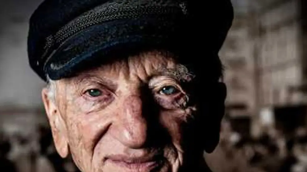 Phim Prosecuting Evil: The Extraordinary World of Ben Ferencz - Prosecuting Evil: The Extraordinary World of Ben Ferencz (2018)