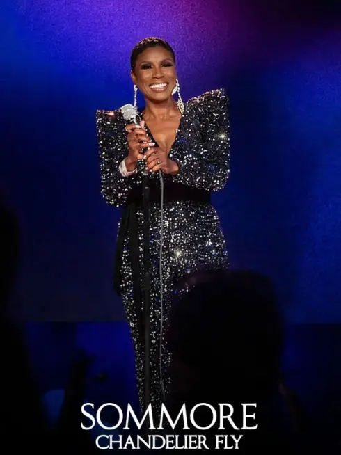 Sommore: Chandelier Fly