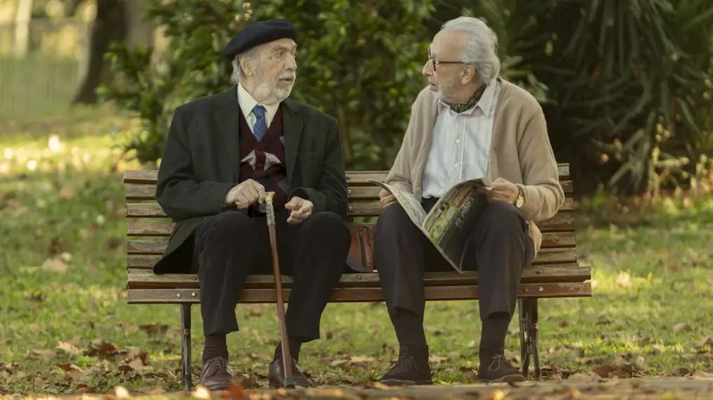 Phim Strangers in the Park - Parque Lezama (2026)