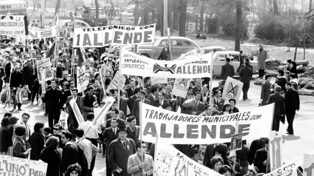 Phim The Battle of Chile: Part II - La batalla de Chile (Parte 2). El Golpe de Estado (1976)