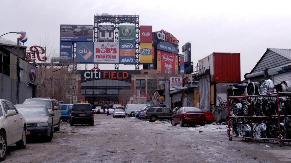 Phim The Iron Triangle: Willets Point and the Remaking of New York - The Iron Triangle (2017)