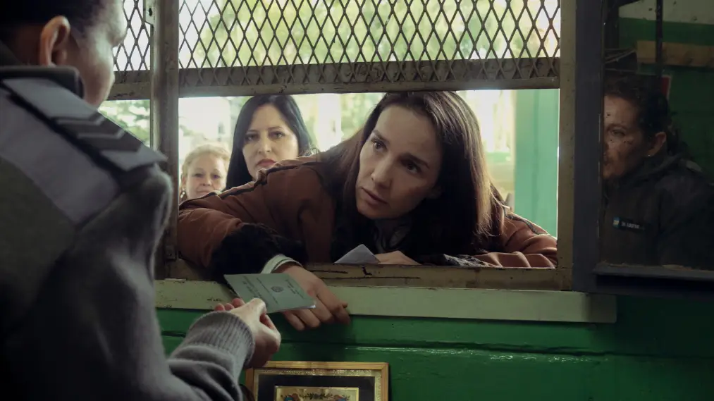 Phim The Woman in the Line - La mujer de la fila (2025)