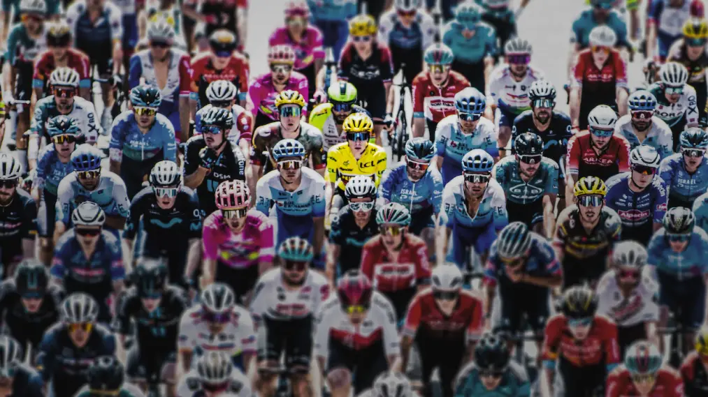 Tour de France: Trên từng dặm đường