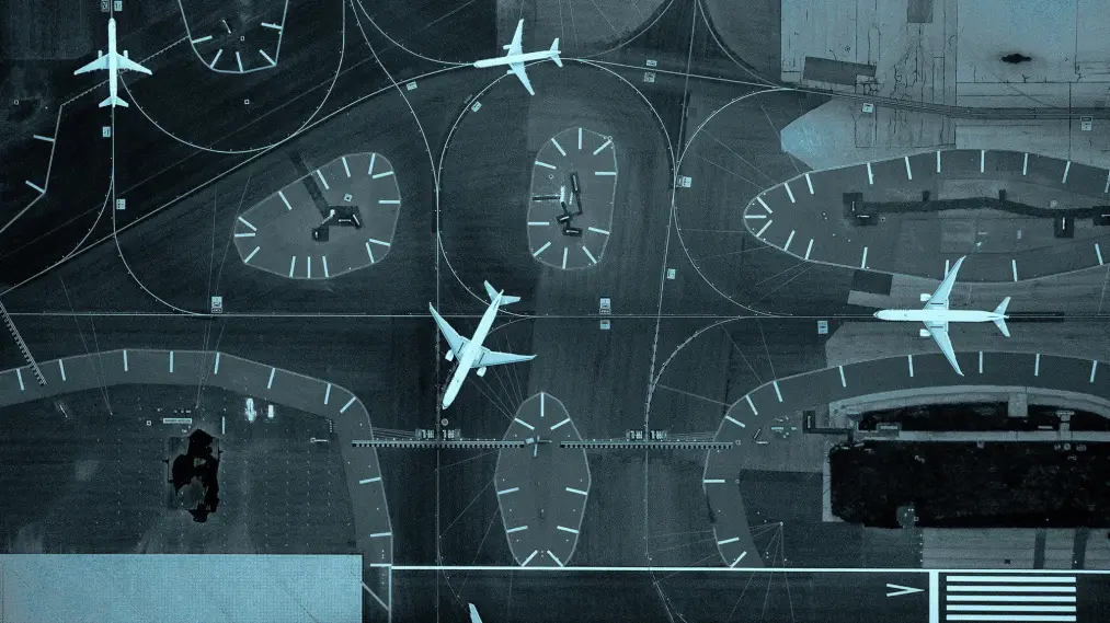 Phim X-Ray Mega Airport - X-Ray Mega Airport (2015)