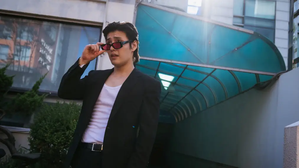 Yadang: Ba Mặt Lật Kèo